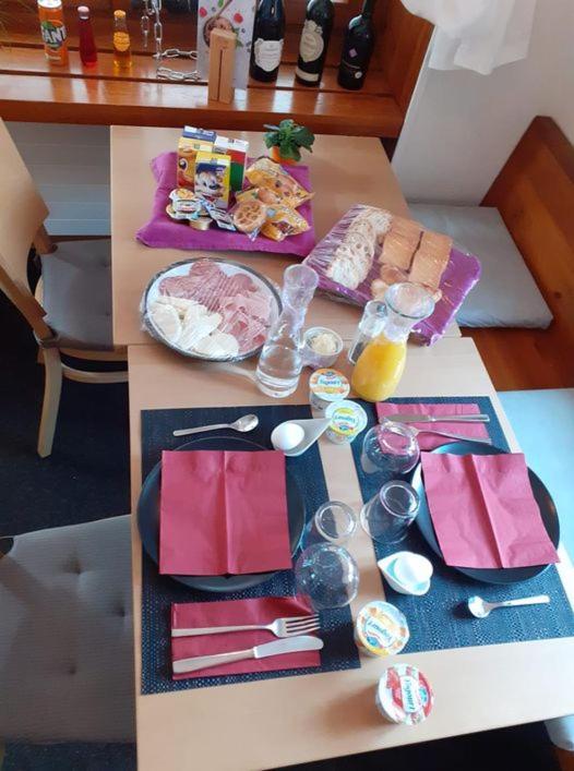 L'Angolo Dei Sapori Rueun Esterno foto